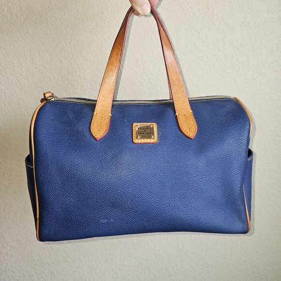 dooney bourke Pebble Grain Barrel Satchel handbags navy blue Large